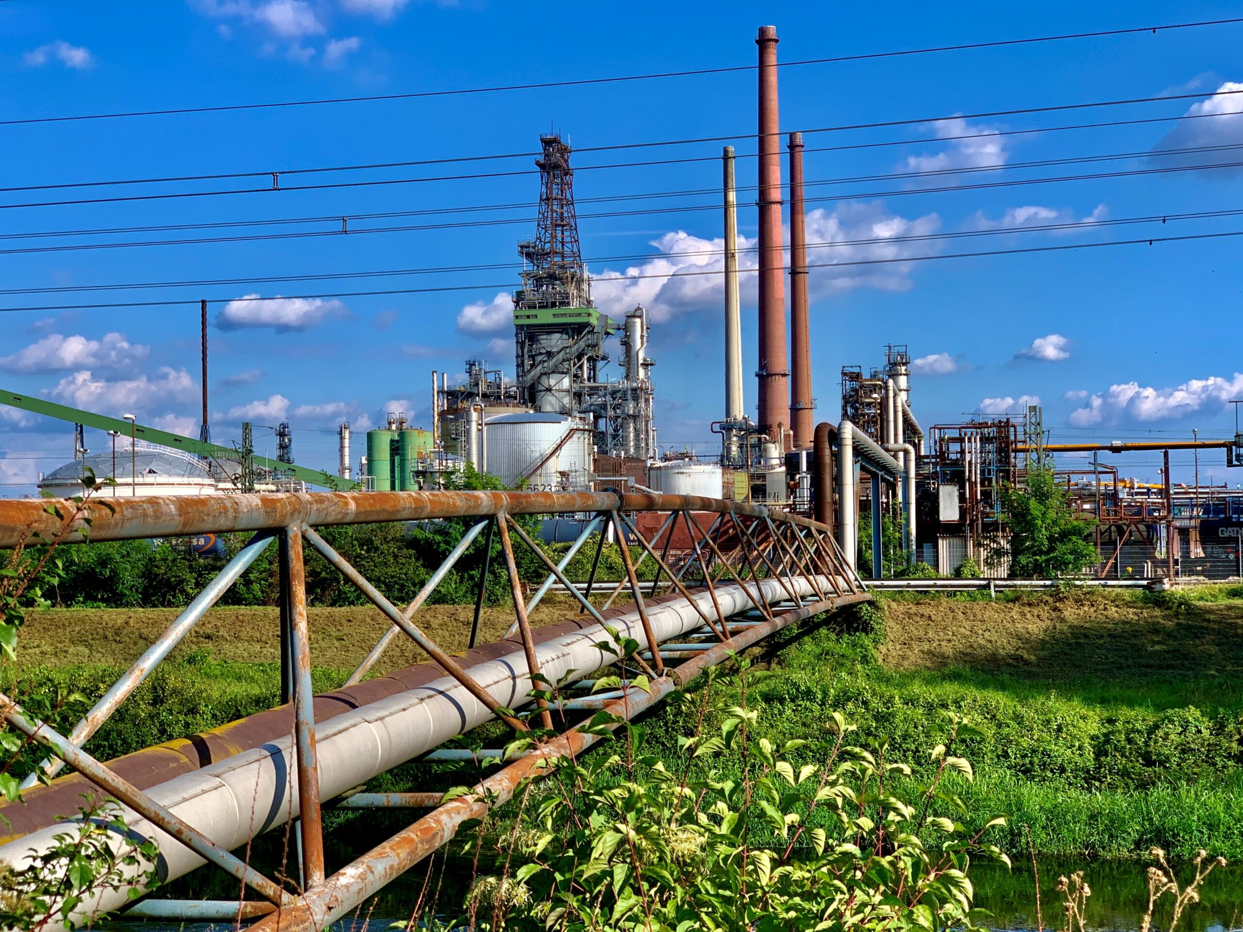 Oil refinery and pipeline infrastructure